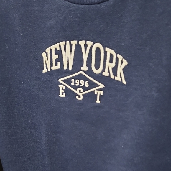 H&M Blue and White Graphic Crew Neck Sweatshirt - Picture 3 of 8